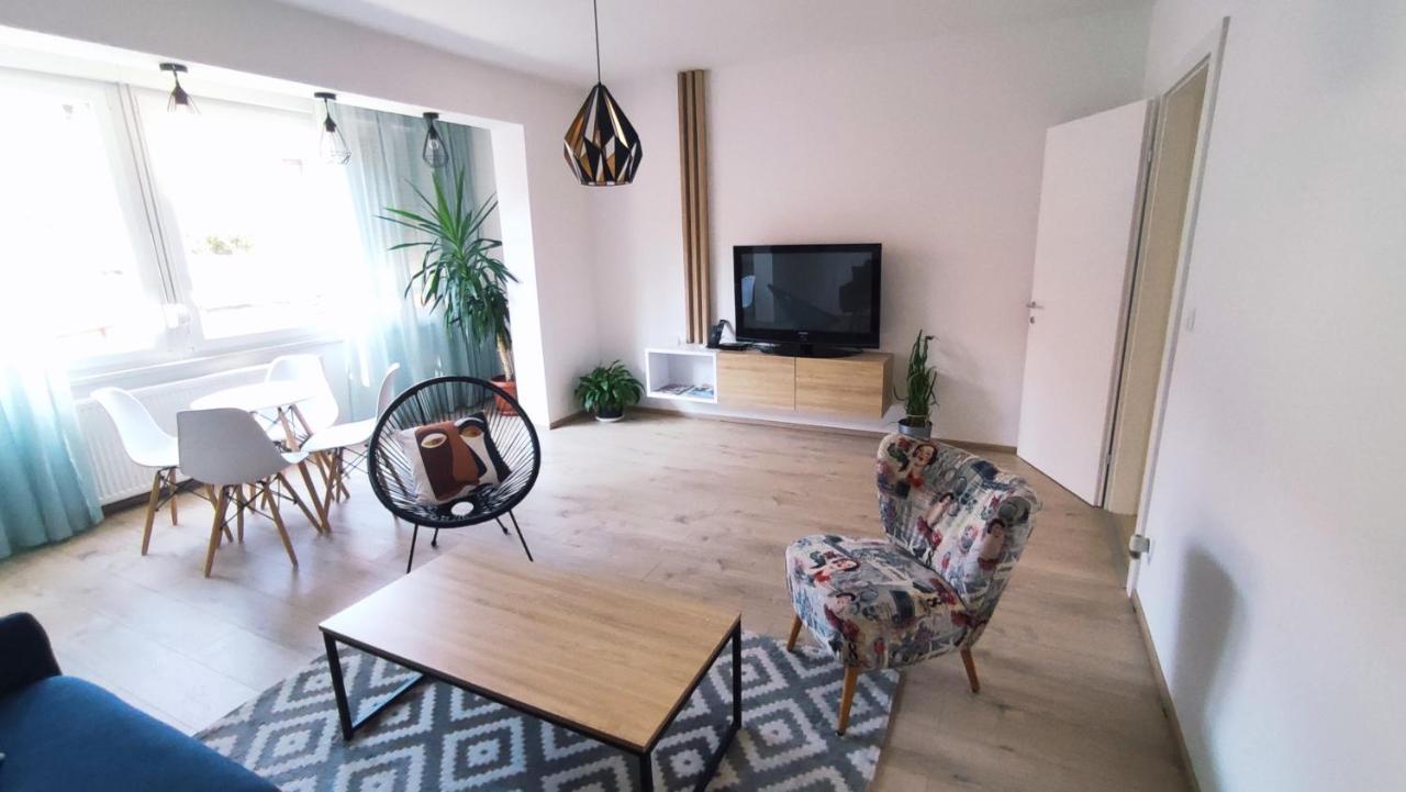 Апартаменты Apartman Lena Тузла Экстерьер фото